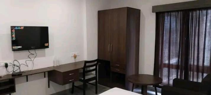 Hotel East International Tinsukia Ngoại thất bức ảnh